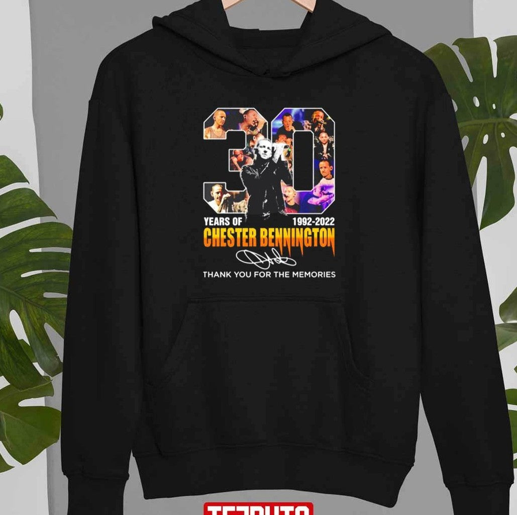 Chester Bennington Signatures 30 Years 1992 2022 Unisex T-Shirt