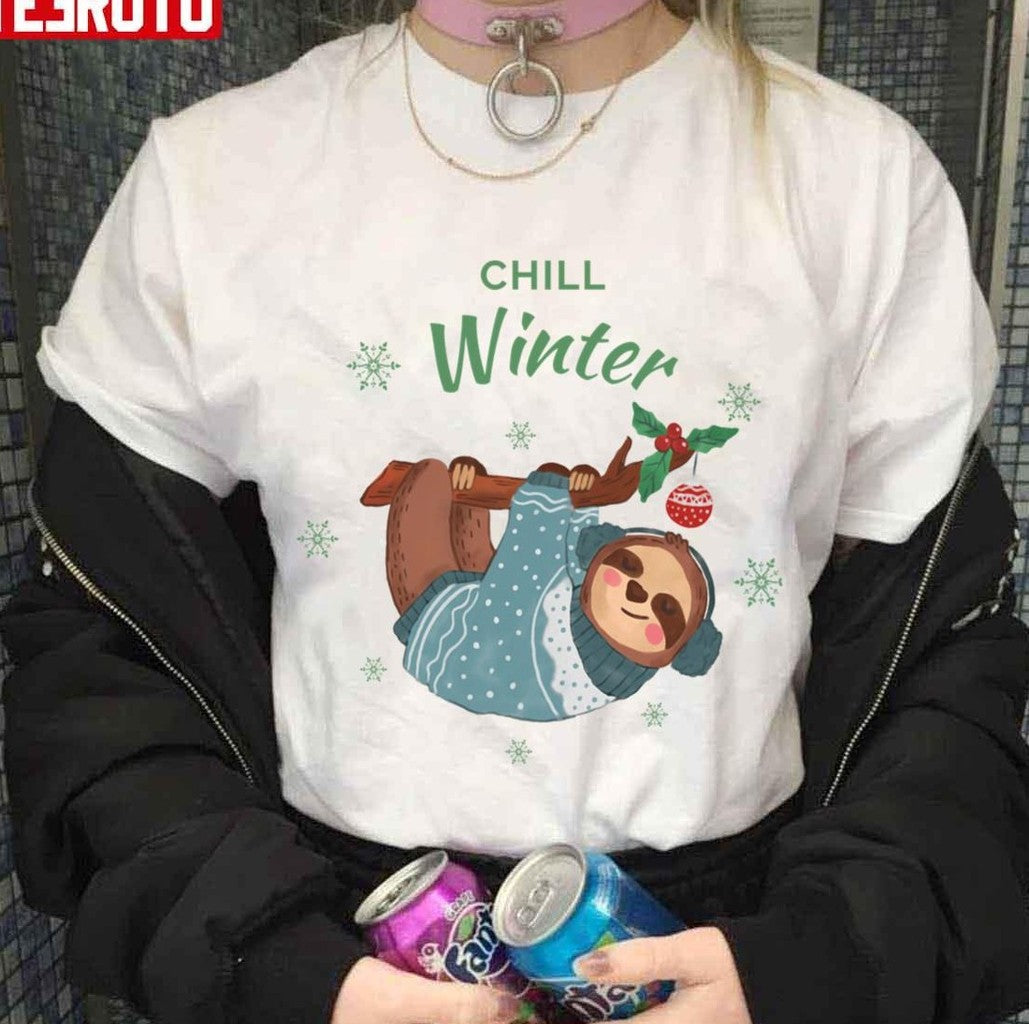 Chill Winter Colorful &amp; Cute Lazy Christmas Sloth And Snowflakes Unisex Sweatshirt